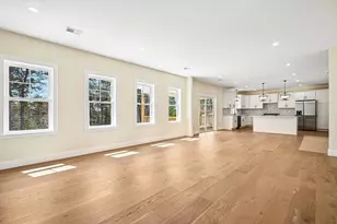 33 Seabiscuit Dr, Plymouth, MA 02360 - Photo 4