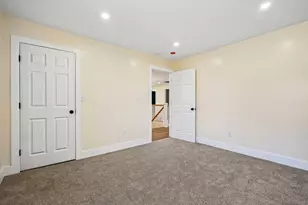 33 Seabiscuit Dr, Plymouth, MA 02360 - Photo 18