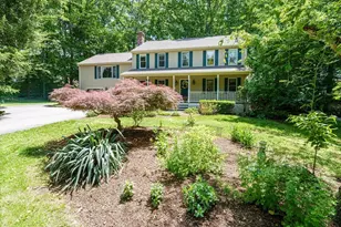 21 Woodridge Rd, Milford, MA 01757 - Photo 2