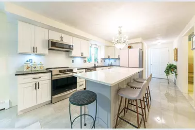 21 Woodridge Rd, Milford, MA 01757 - Photo 8