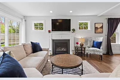 17 Bradford Rd, Natick, MA 01760 - Photo 6