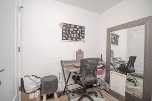 2 W Sixth St, Boston, MA 02127 - Photo 12