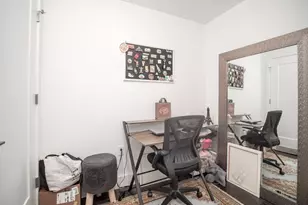 2 W Sixth St, Boston, MA 02127 - Photo 10