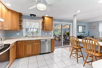2 Red Coat Ln, Plainville, MA 02762 - Photo 8