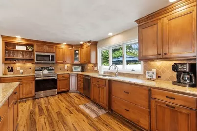 3 Maryvale Ln, Peabody, MA 01960 - Photo 8