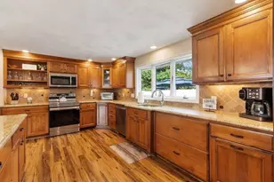 3 Maryvale Ln, Peabody, MA 01960 - Photo 8
