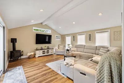 3 Maryvale Ln, Peabody, MA 01960 - Photo 12