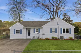 23 Pine St, Swansea, MA 02777 - Photo 2