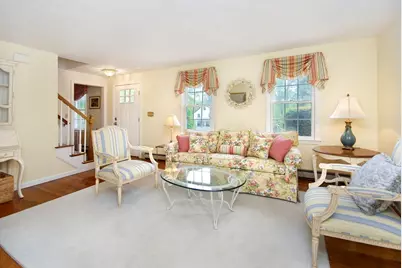 2 Blackthorne Cir, Hopkinton, MA 01748 - Photo 4