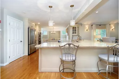 2 Blackthorne Cir, Hopkinton, MA 01748 - Photo 12