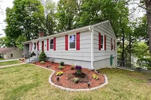 21 Rich St, Worcester, MA 01602 - Photo 1
