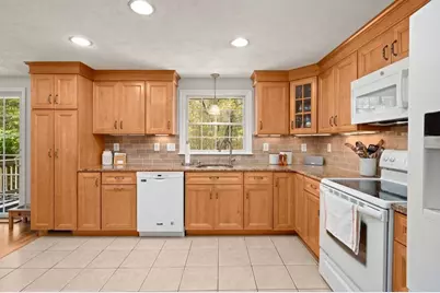 26 Hillview Rd, North Reading, MA 01864 - Photo 4