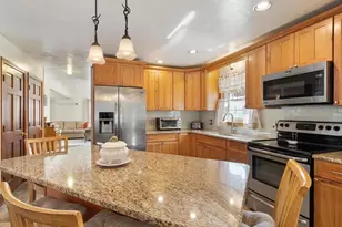 111 Seneca St, Fitchburg, MA 01420 - Photo 6