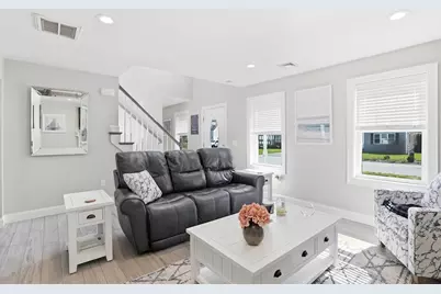 17 Fieldstone Ln, Marion, MA 02738 - Photo 4