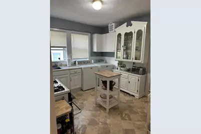 32 Gourley Rd #1, Medford, MA 02155 - Photo 6