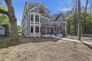 14 Garfield St, Northampton, MA 01062 - Photo 1