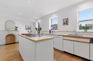 131 Mt Vernon St, Boston, MA 02108 - Photo 6