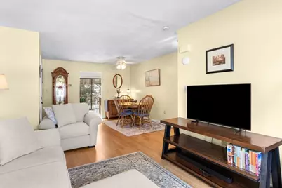 130 Farrwood Dr #130, Haverhill, MA 01835 - Photo 4