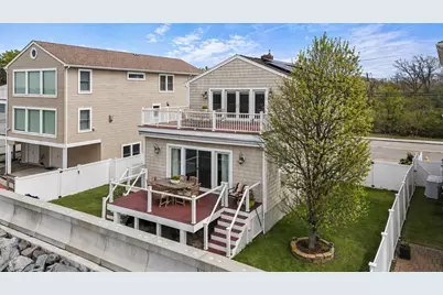 706 Sea St, Quincy, MA 02169 - Photo 2