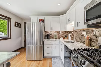 310 W Allen Ridge Rd, Springfield, MA 01118 - Photo 8
