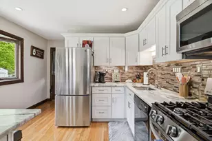 310 W Allen Ridge Rd, Springfield, MA 01118 - Photo 8