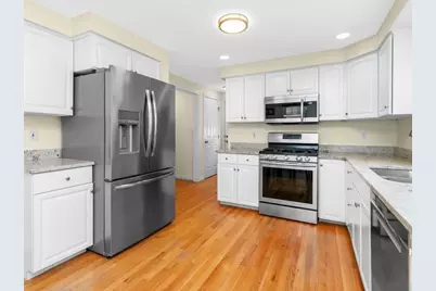 28 Blossom Street, Waltham, MA 02451 - Photo 4