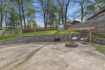 13 Marilyn Drive, Auburn, MA 01501 - Photo 2