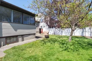 49 Hollace St, Waltham, MA 02453 - Photo 28