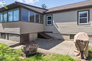 49 Hollace St, Waltham, MA 02453 - Photo 26