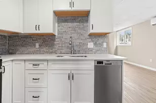 141 Prospect St, Gloucester, MA 01930 - Photo 2