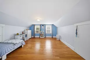 10 Gloucester St, Methuen, MA 01844 - Photo 8