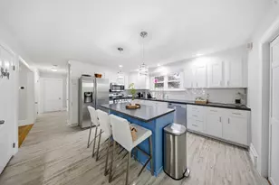 10 Gloucester St, Methuen, MA 01844 - Photo 2