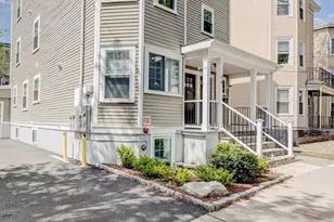 14 Valentine St, Cambridge, MA 02139 - Photo 2