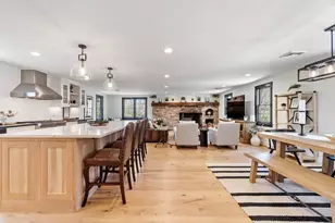 16 Thurlow St, Georgetown, MA 01833 - Photo 6