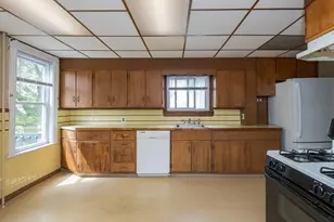 17-19 Dyer Ave, Everett, MA 02149 - Photo 18