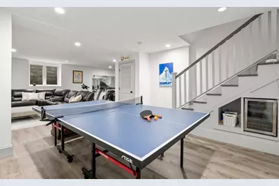 41 Longmeadow Road, Wellesley, MA 02482 - Photo 32