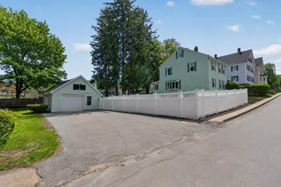 7 East Greenwood St, Amesbury, MA 01913 - Photo 8