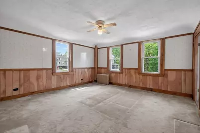 7 East Greenwood St, Amesbury, MA 01913 - Photo 30