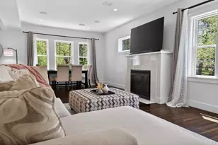 319 Forest Hills St, Boston, MA 02130 - Photo 4