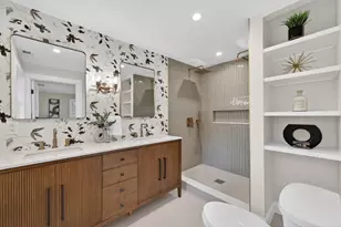 8 Topeka Rd, Chelmsford, MA 01824 - Photo 4