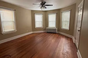 105 Collette St, New Bedford, MA 02746 - Photo 4