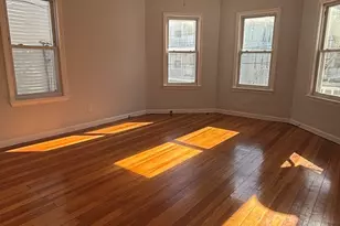105 Collette St, New Bedford, MA 02746 - Photo 10
