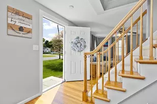 4 Lynn Ave, Plainville, MA 02762 - Photo 4
