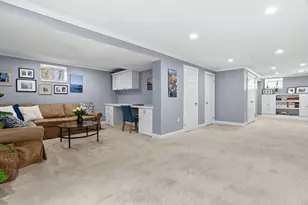 460 Baker St, Boston, MA 02132 - Photo 34