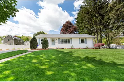 70 Trinity Ave, Worcester, MA 01605 - Photo 2