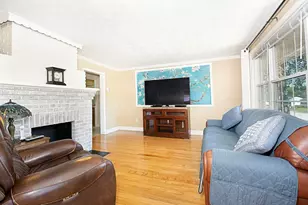 70 Trinity Ave, Worcester, MA 01605 - Photo 6
