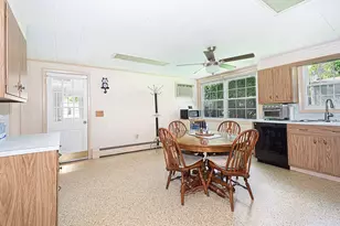 70 Trinity Ave, Worcester, MA 01605 - Photo 12