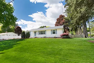 70 Trinity Ave, Worcester, MA 01605 - Photo 4