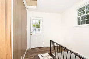 70 Trinity Ave, Worcester, MA 01605 - Photo 10