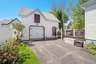 24 Sylvia St, Lynn, MA 01904 - Photo 2